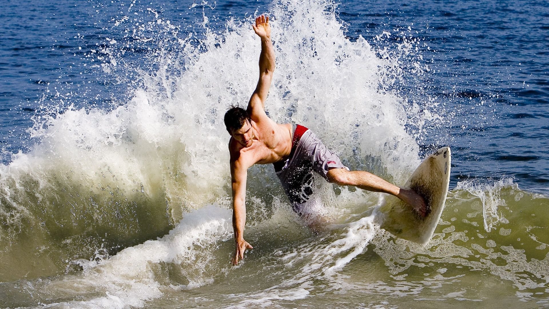 塞内加尔提前终结悬念，秘鲁饮恨；德布劳内关键战不手软，定义巨星本色